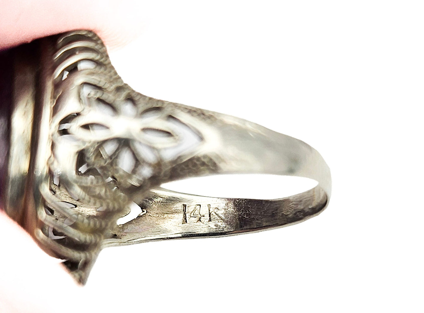 Ruby-Red Cabochon Filigree Ring | Stamped 14K Estate Jewelry