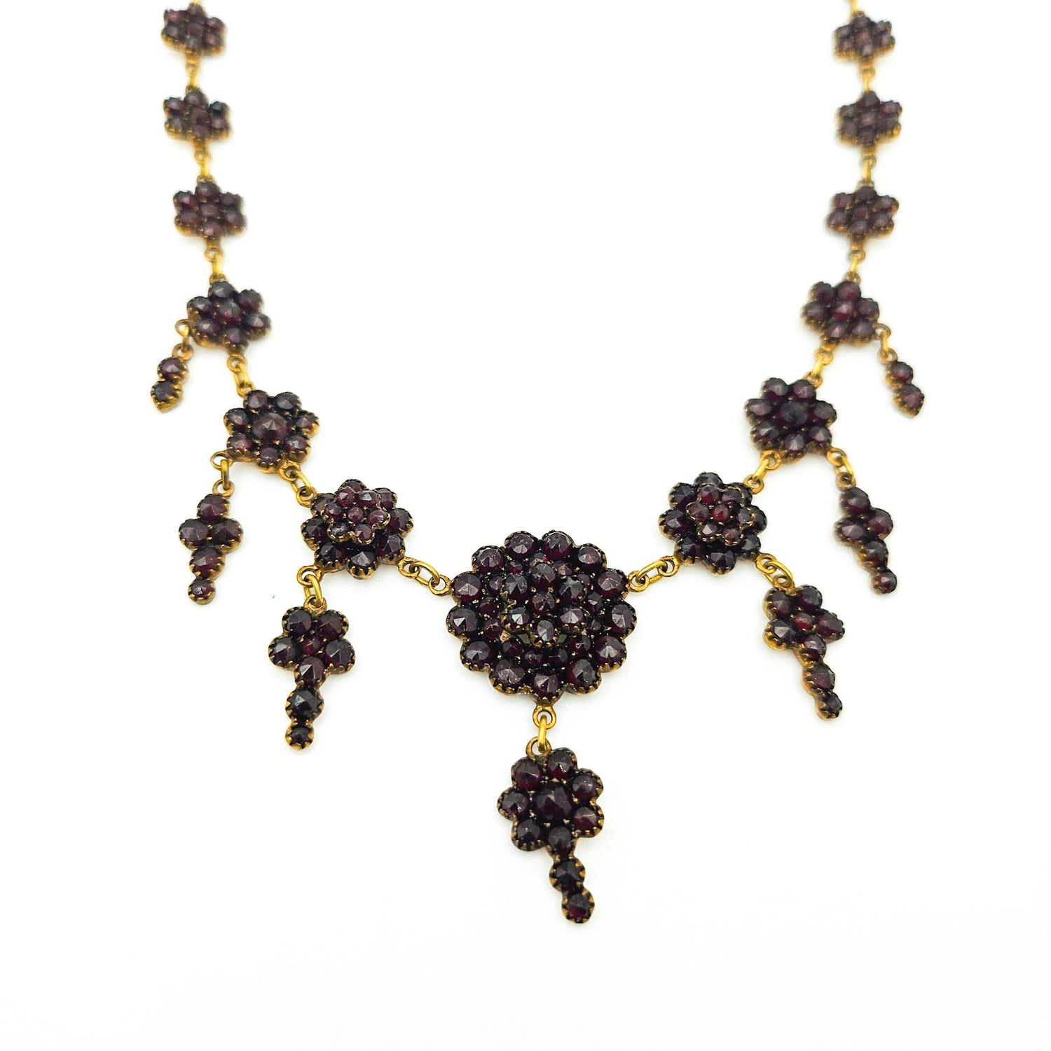 Necklaces & Pendants