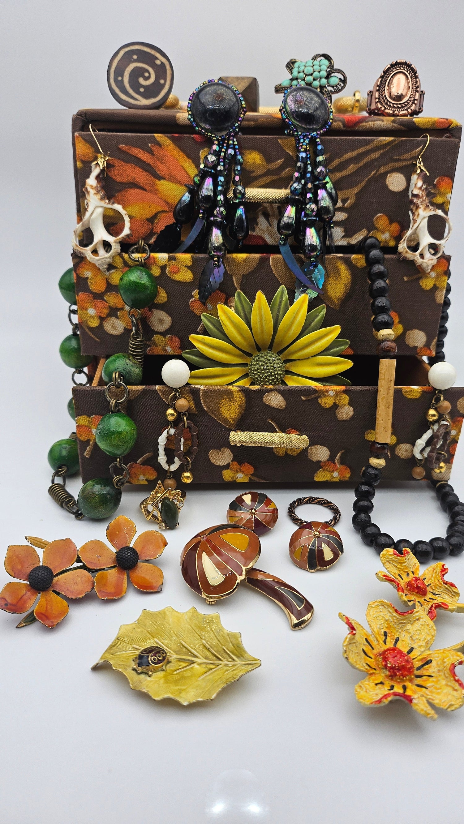 1960s-1970s Boho Hippie Victorian Revival