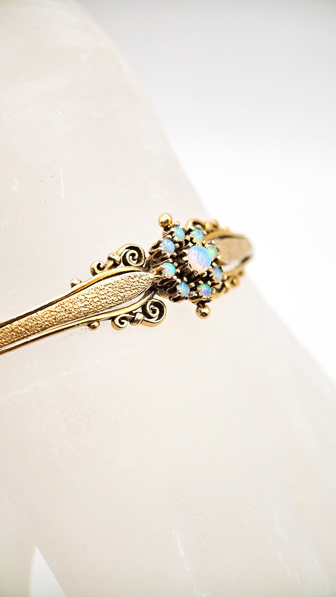 Vintage Opal Bangle Bracelet - bracelet detail