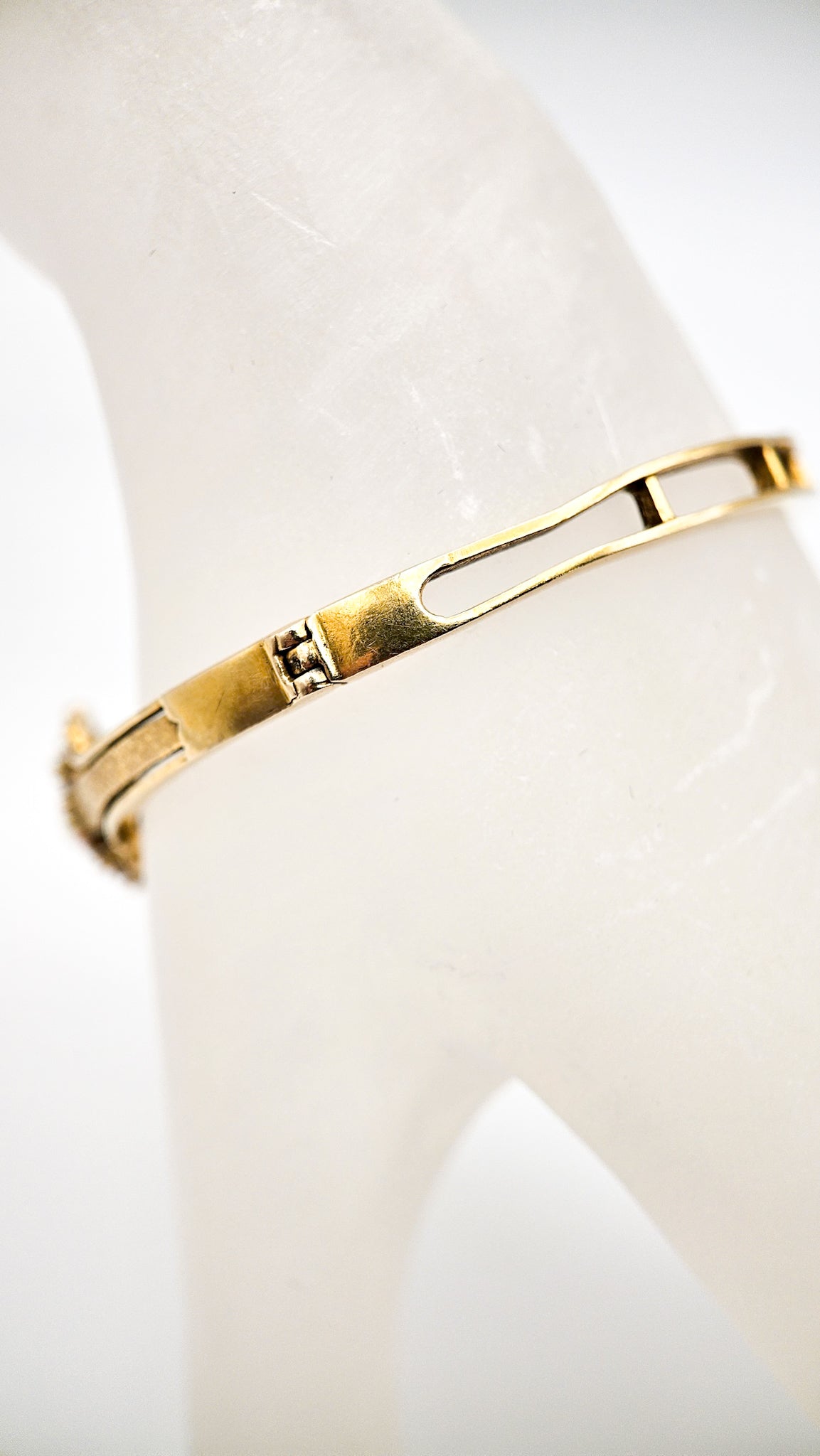 Vintage Opal Bangle Bracelet - bracelet detail
