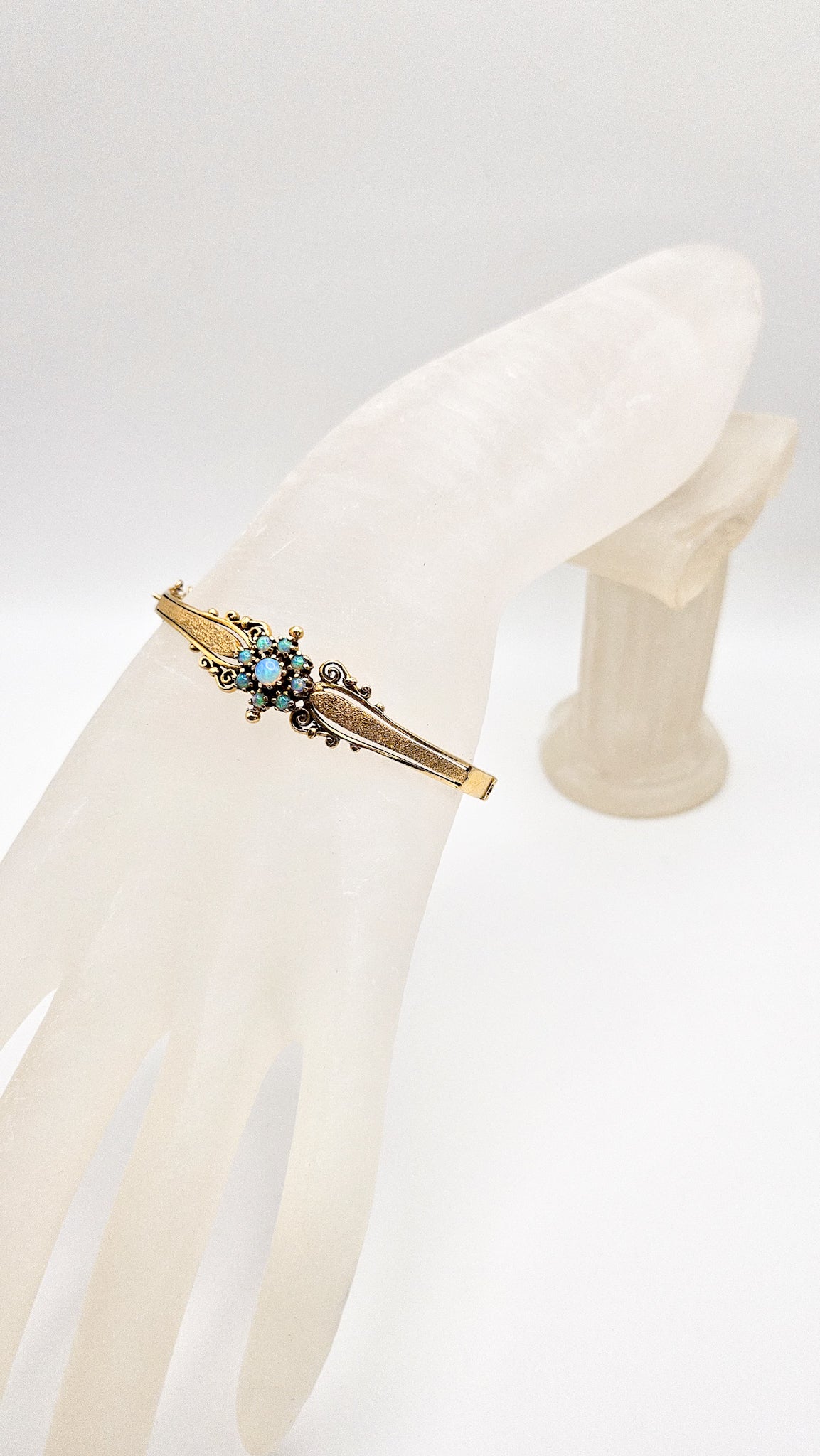 Vintage Opal Bangle Bracelet - bracelet detail