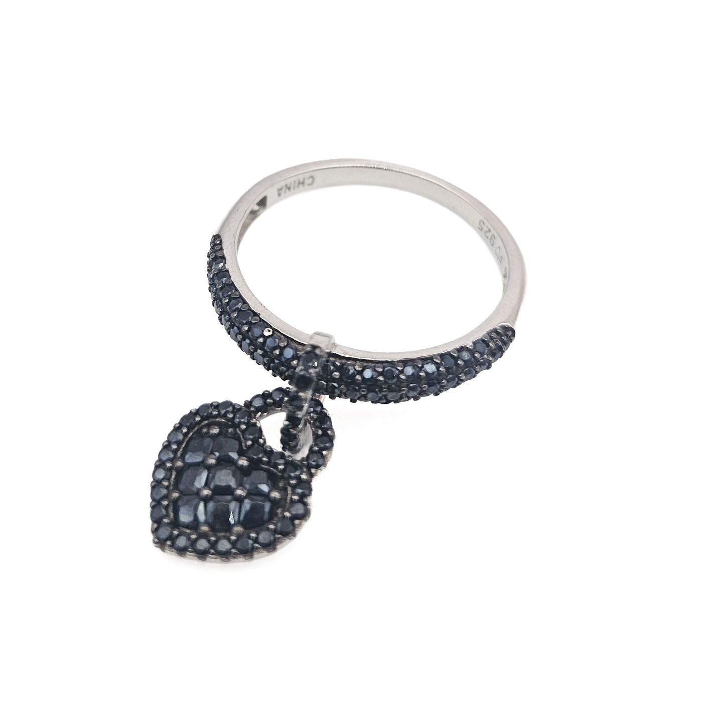 Black Stone Heart Ring | Estate Style Statement Jewelry