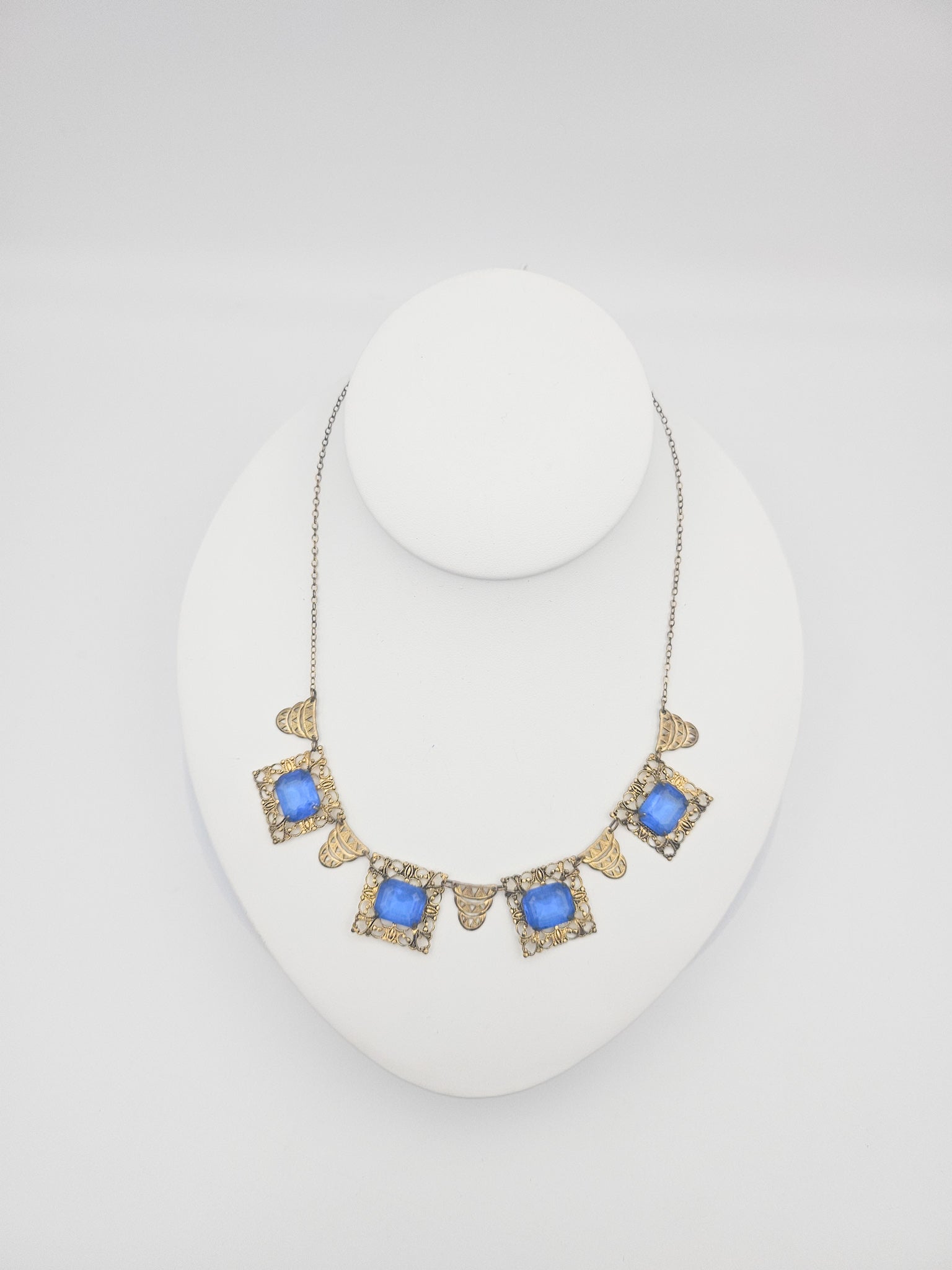 Art Deco Blue Glass Filigree Necklace - necklace detail