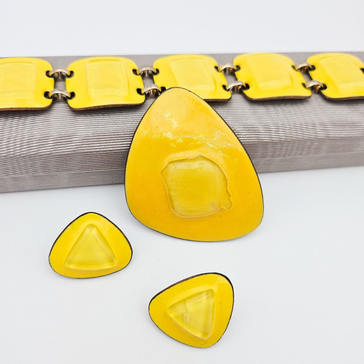 Kay Den Signed Yellow Enamel & Glass on Copper 3-Piece Modernist Set - Mid-Century Modern / Enamel on Copper vintage jewelry