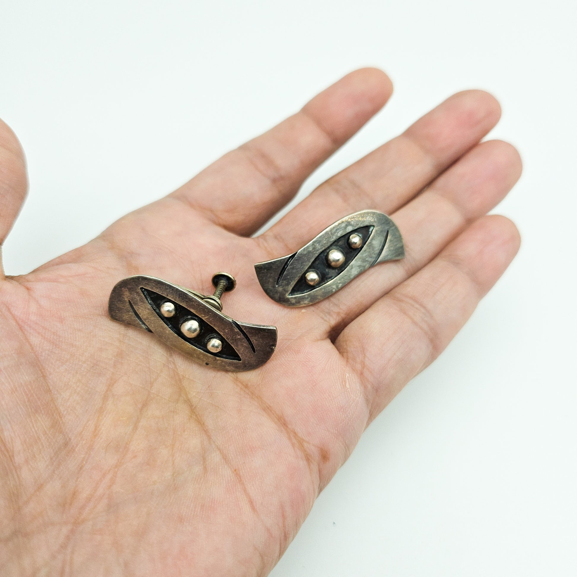 Alpaca Mexico Modernist Screw-Back Earrings | Abstract MCM Jewelry