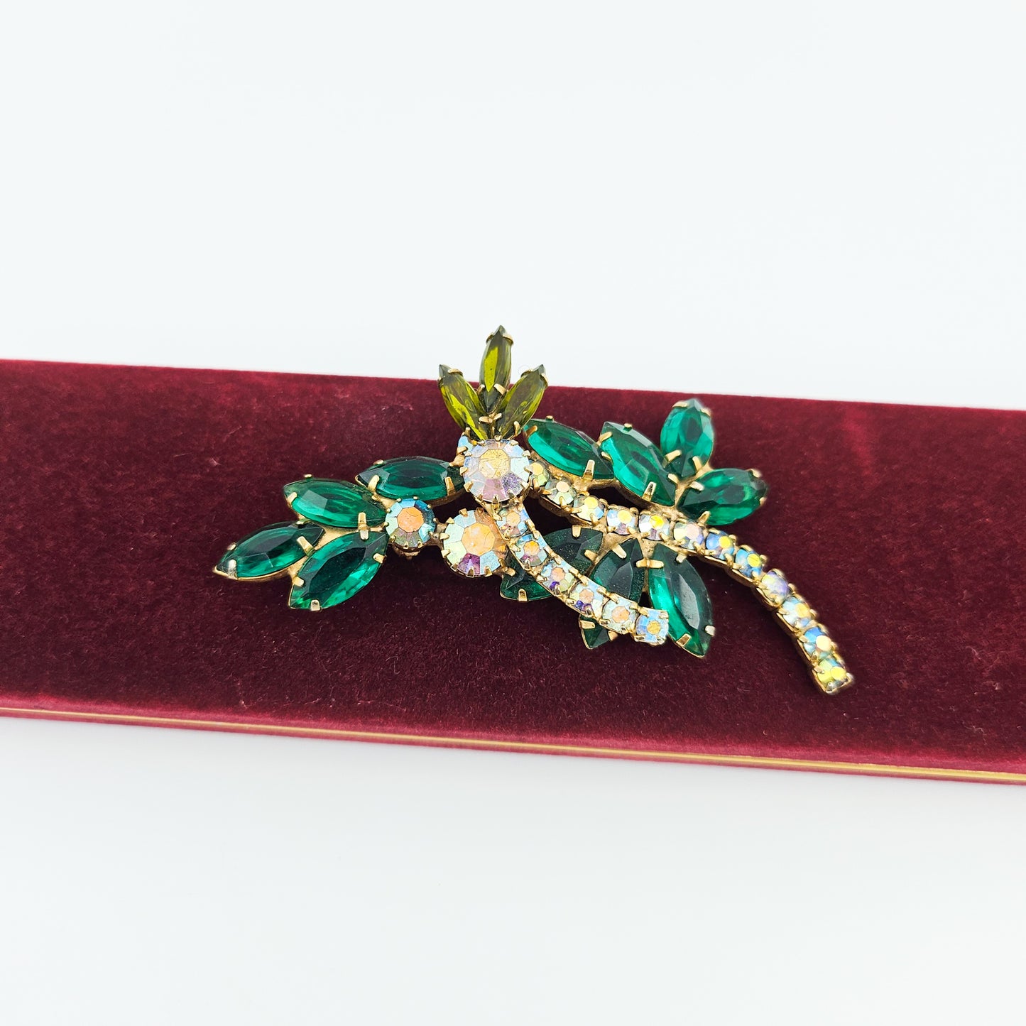 Vintage Designer-Style Green Rhinestone Brooch | Juliana-Style Mid-Century Pin