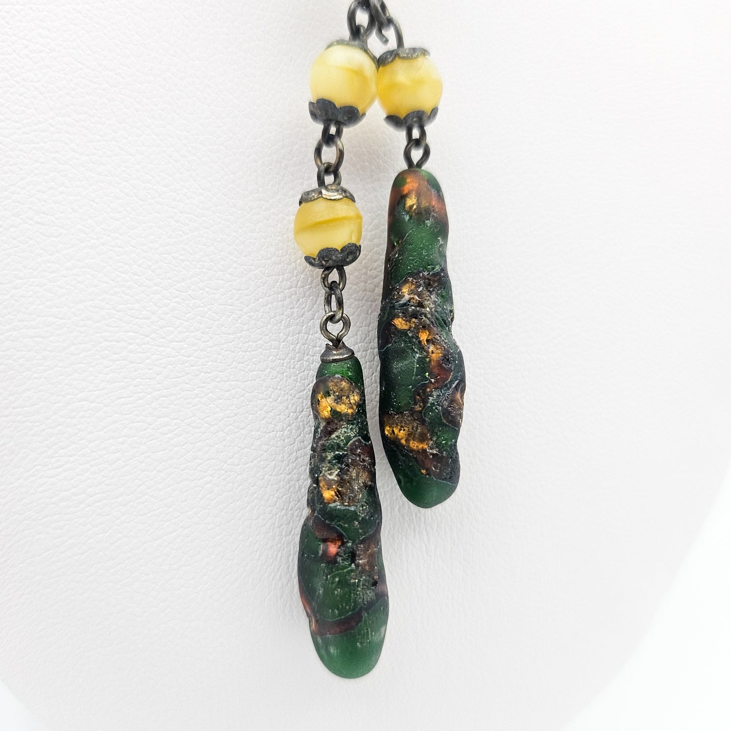 Uranium Glass Czech Foiled Art Glass Y Necklace - necklace detail
