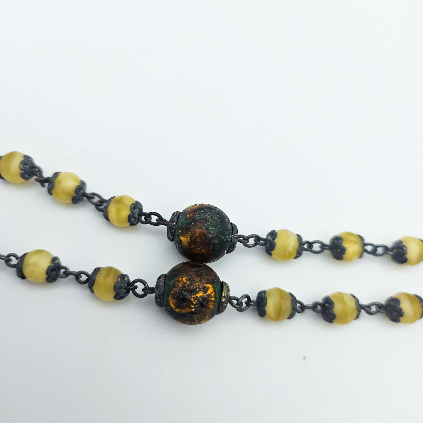 Uranium Glass Czech Foiled Art Glass Y Necklace - necklace detail
