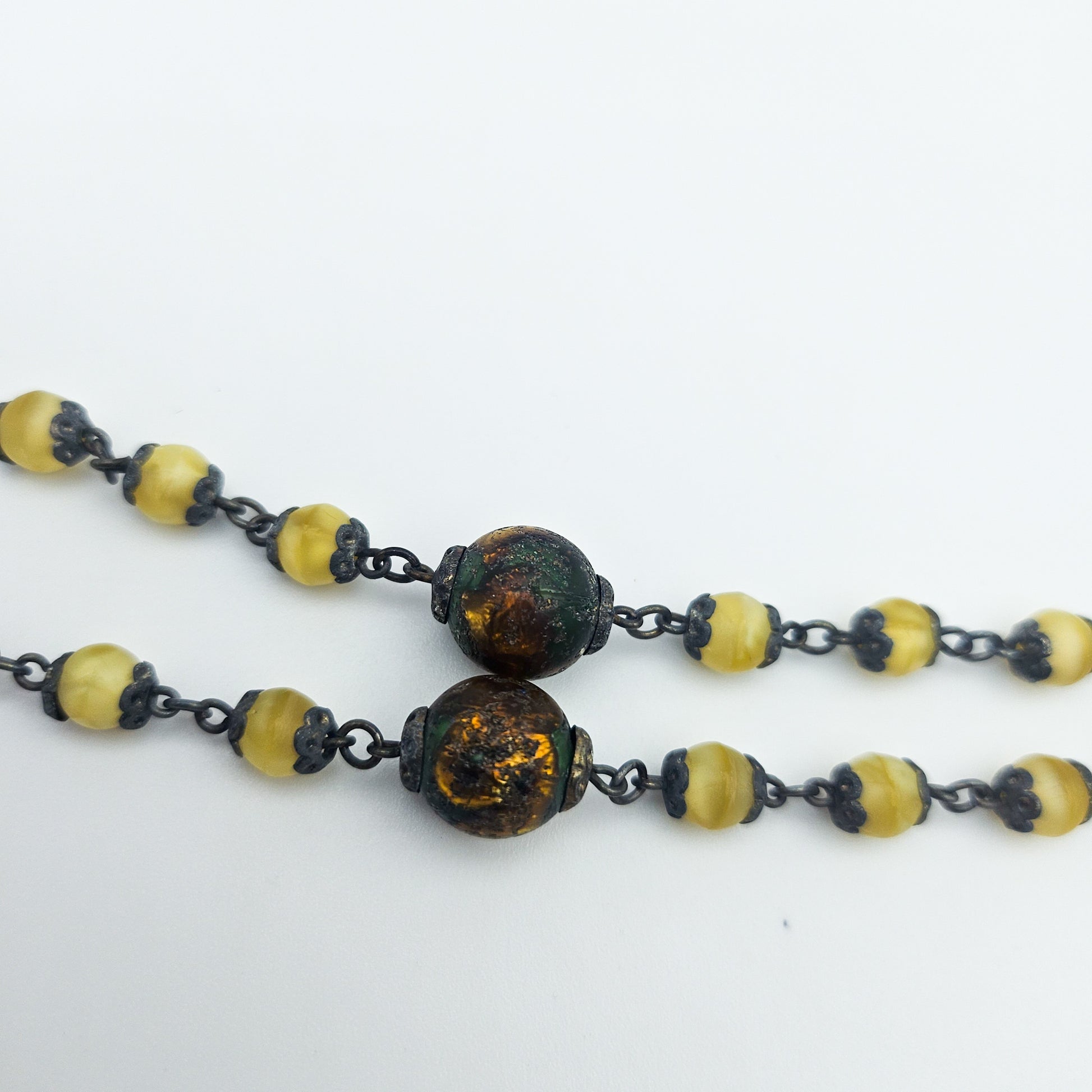 Uranium Glass Czech Foiled Art Glass Y Necklace - necklace detail