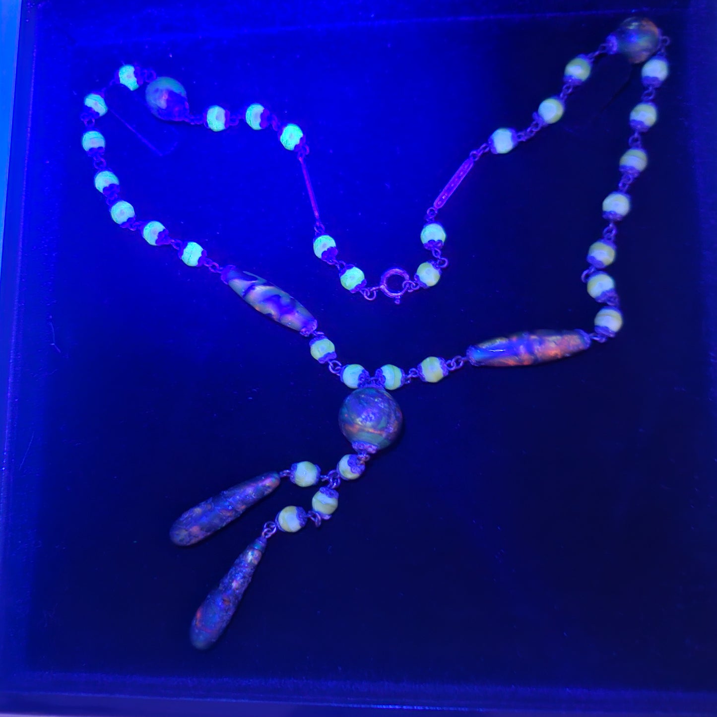 Uranium Glass Czech Foiled Art Glass Y Necklace - necklace detail