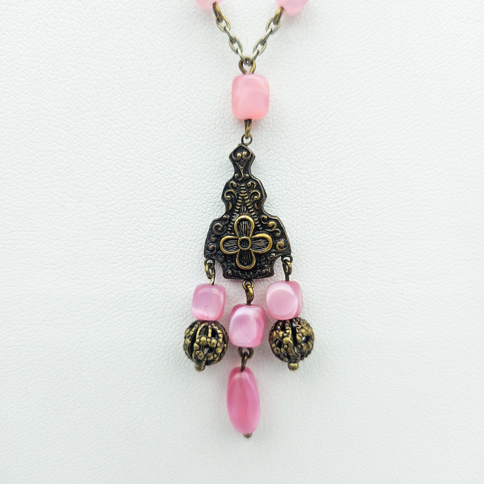 Pink Czech Uranium Glass Art Deco Necklace - necklace detail