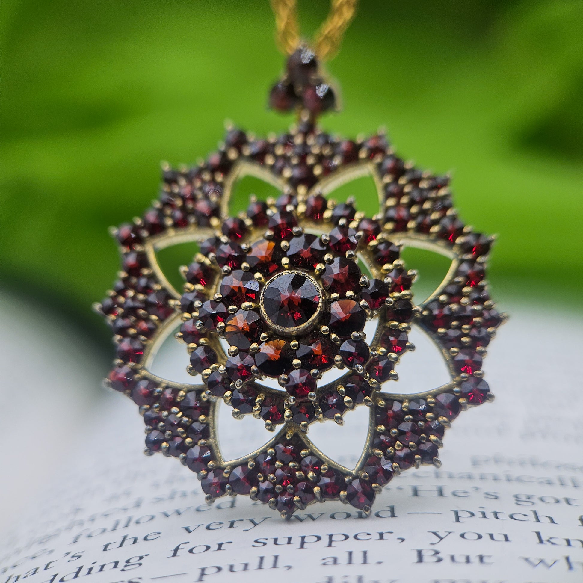 Bohemian Garnet Star Pendant Brooch - Victorian Revival / Bohemian Garnet vintage jewelry