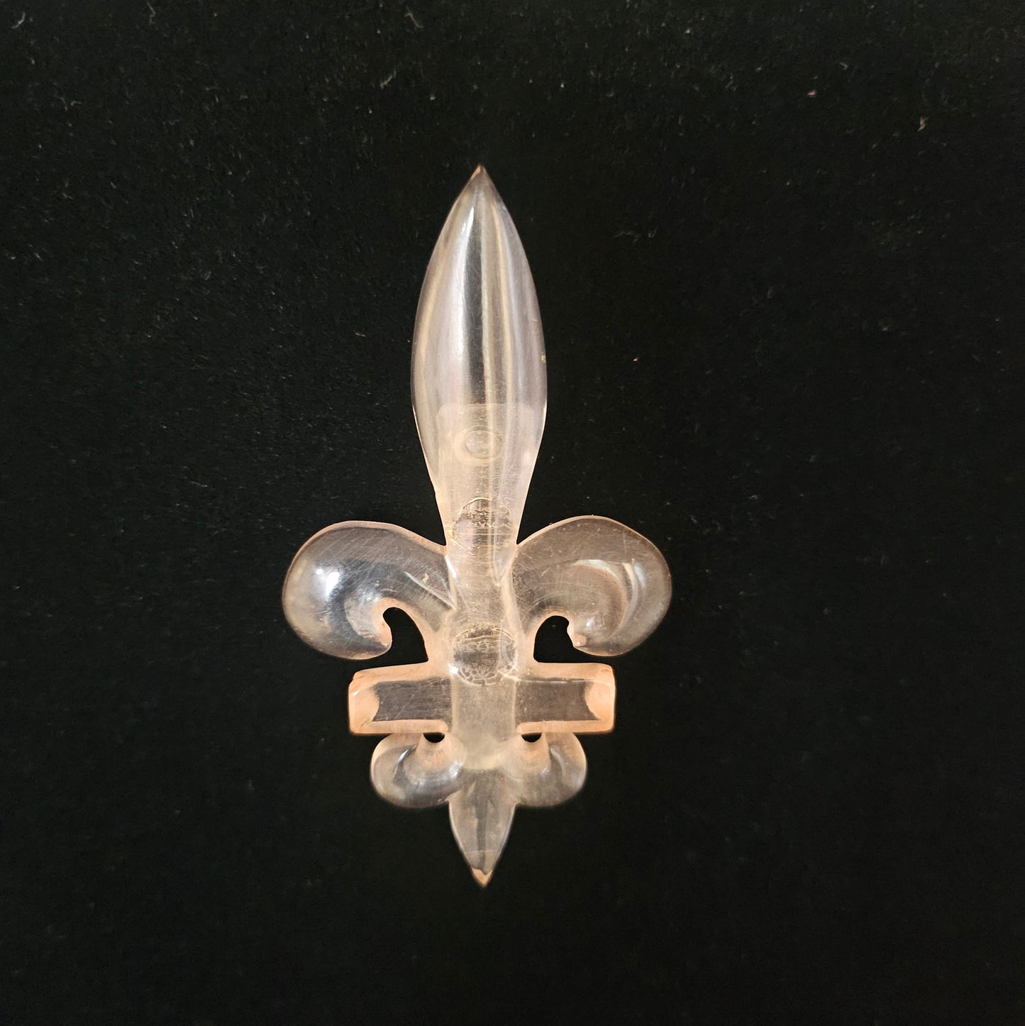 Vintage Pink Celluloid Fleur-de-Lis Brooch - Art Deco / Collectible Plastics vintage jewelry