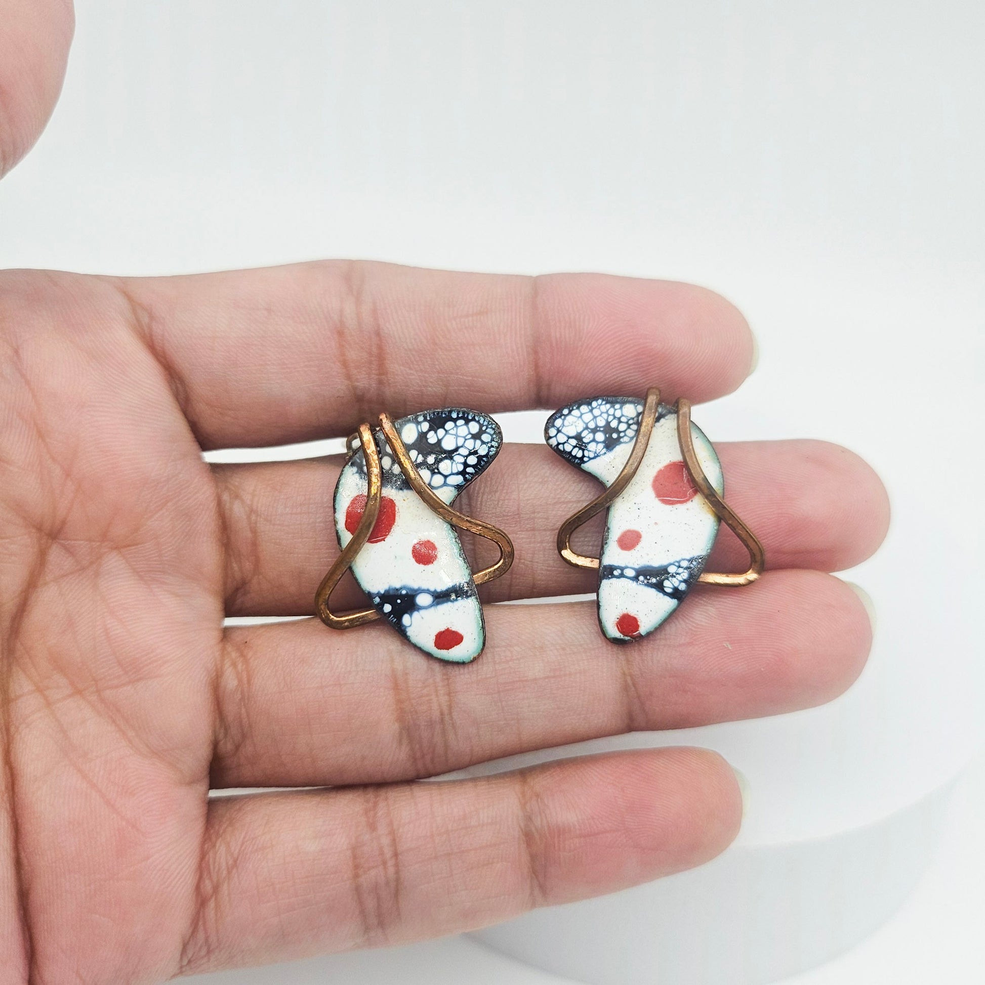 Matisse Signed White & Navy Enamel Boomerang Earrings - earrings detail