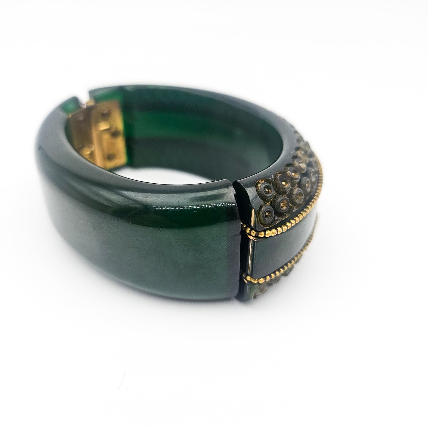 Green & Gold Bakelite Clamper Bangle - bangle bracelet detail