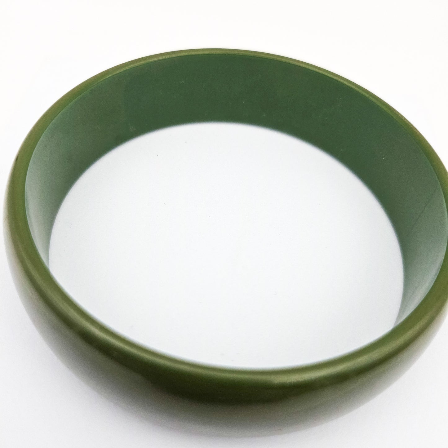 Spinach Green Medium-Wide Bakelite Bangle - bangle bracelet detail