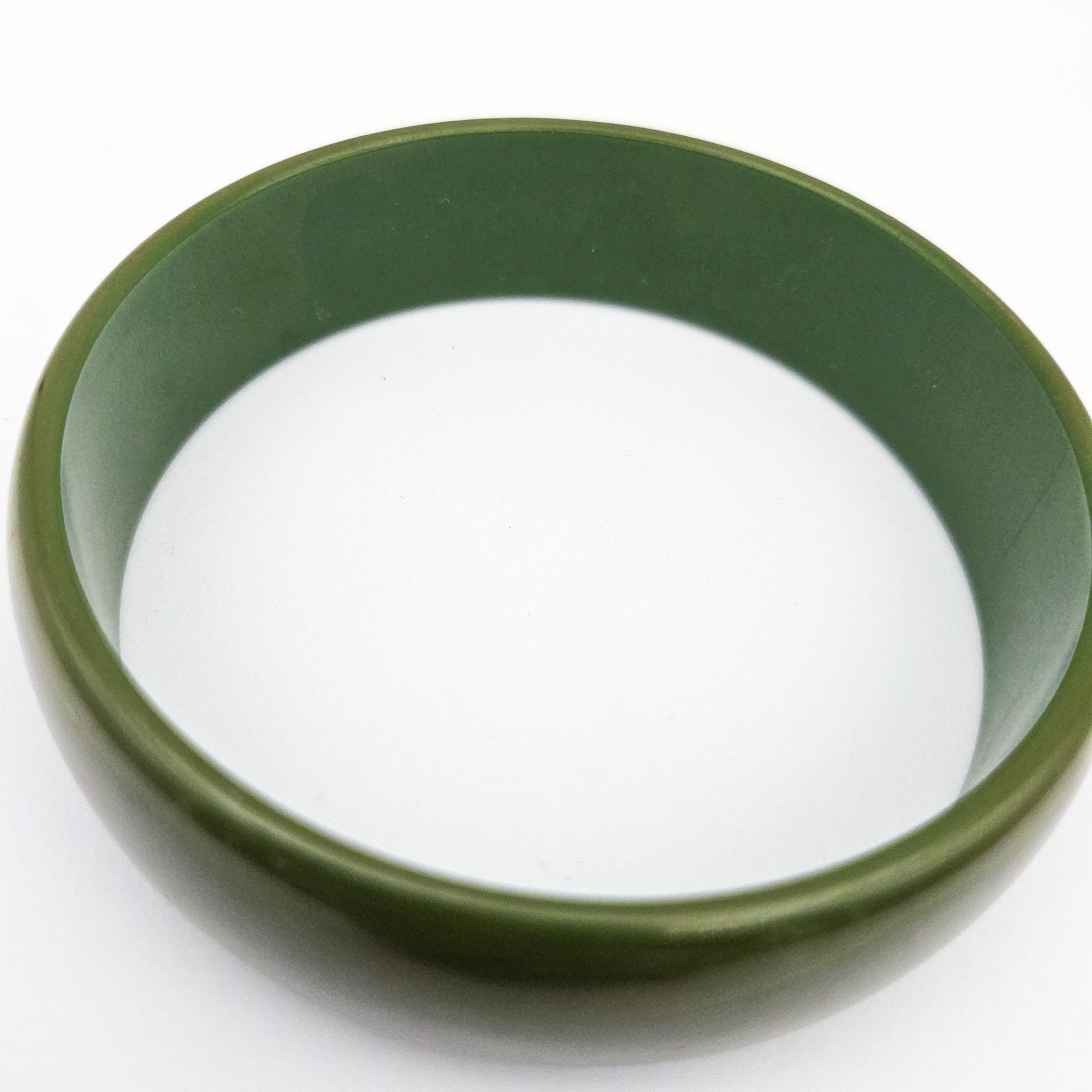 Spinach Green Medium-Wide Bakelite Bangle - bangle bracelet detail