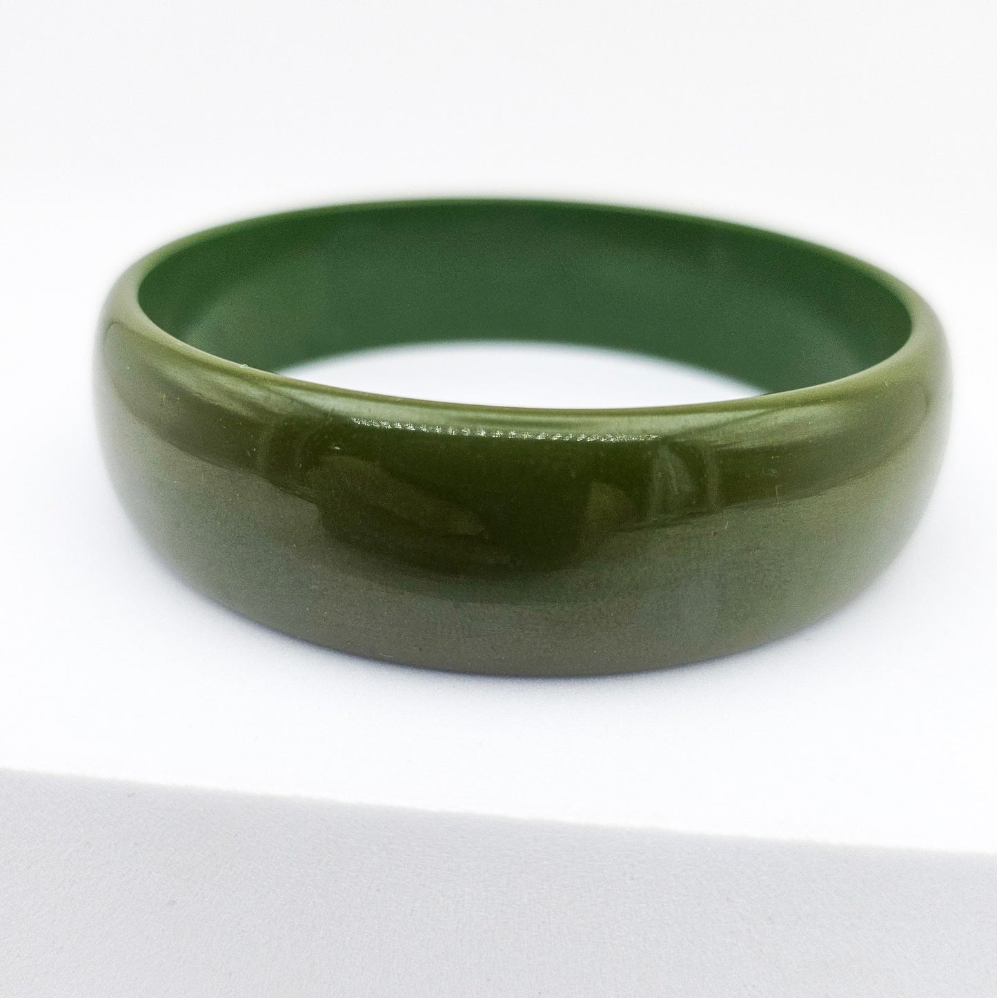 Spinach Green Medium-Wide Bakelite Bangle - bangle bracelet detail