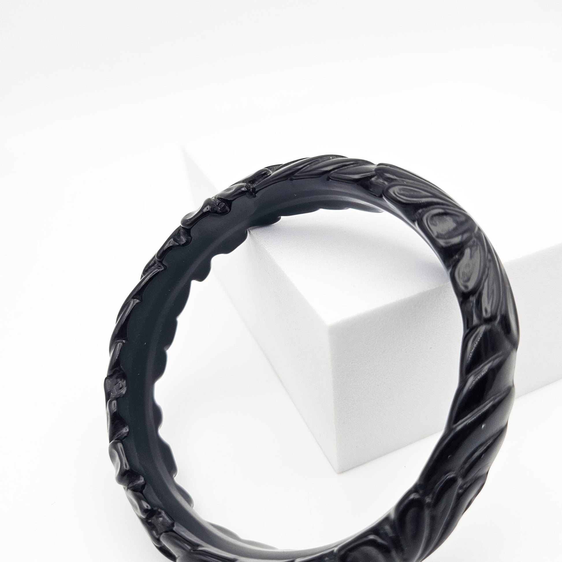 Black Floral Slim Carved Bangle | Vintage Plastic Bracelet