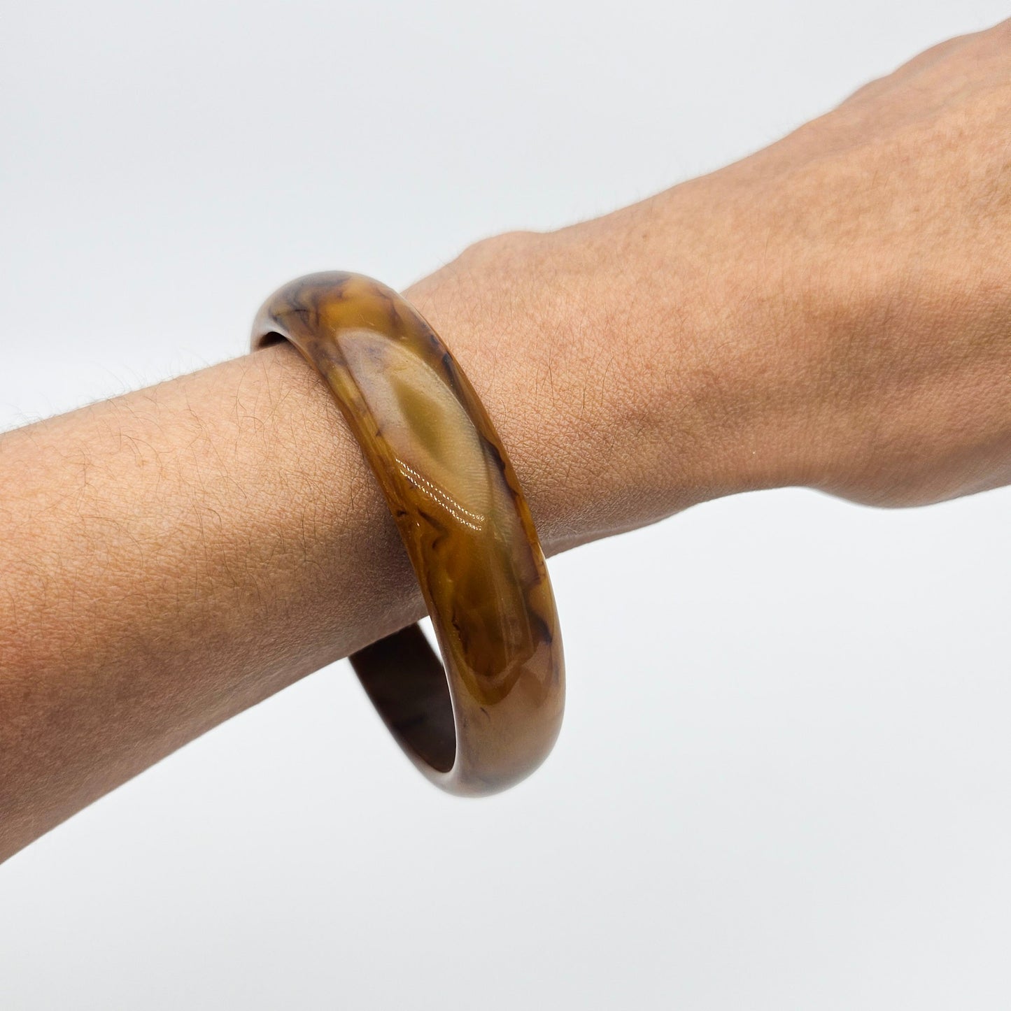Brown Marbled Bakelite Bangle - bangle bracelet detail