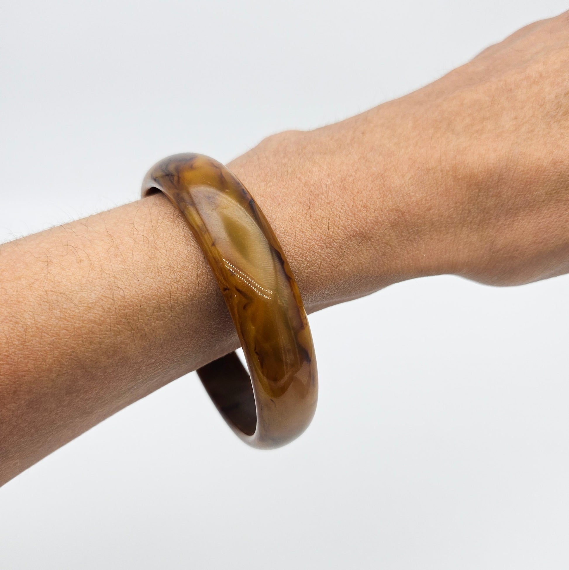 Brown Marbled Bakelite Bangle - bangle bracelet detail