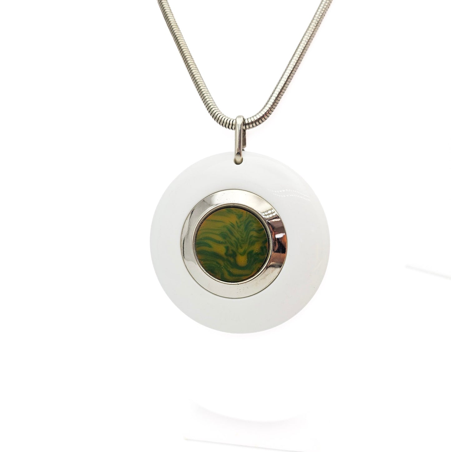 White Medallion & Tested Bakelite Retro Necklace | Vintage Statement Jewelry