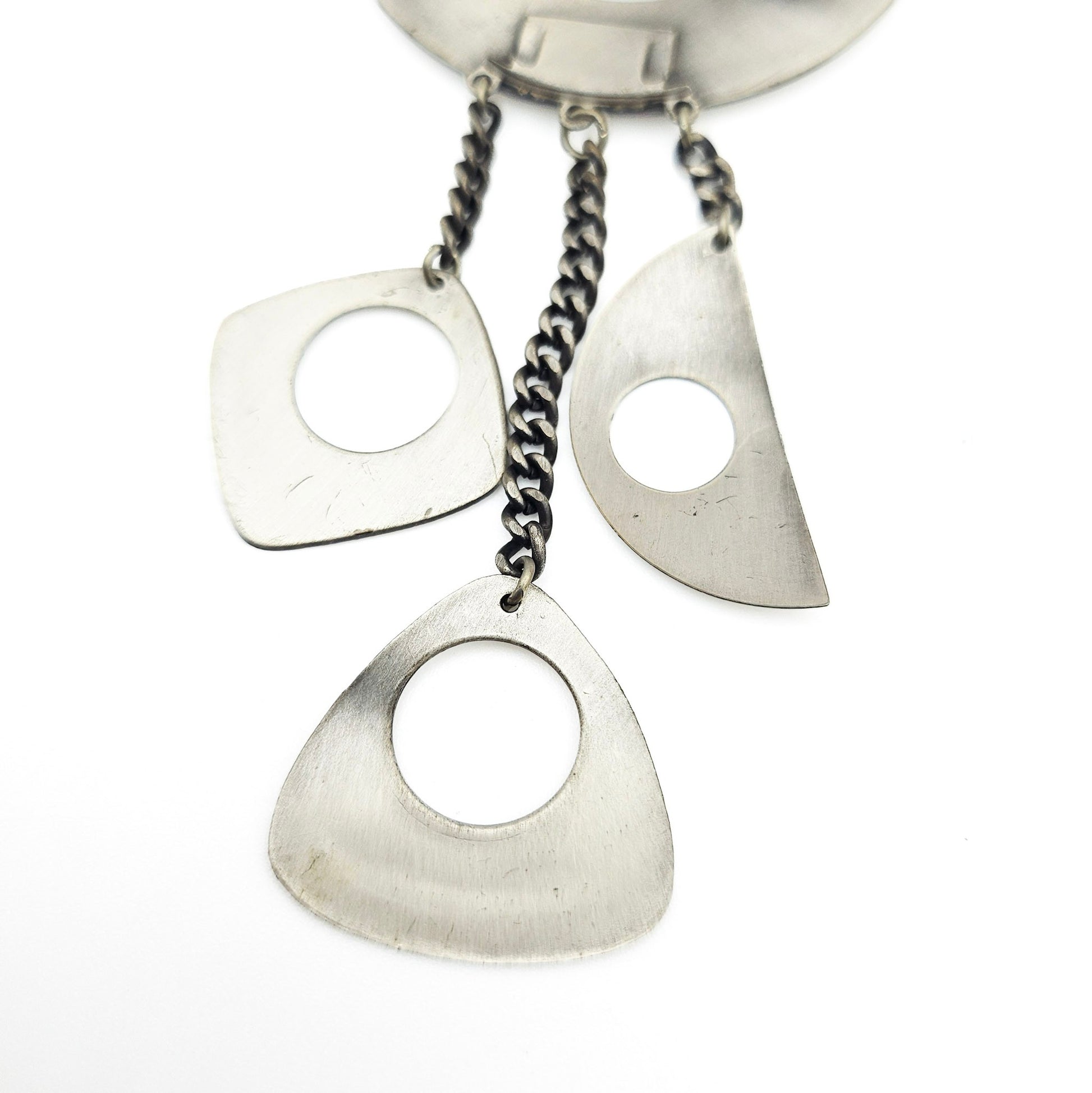 Vintage Brutalist Three-Dangle Brooch - brooch detail