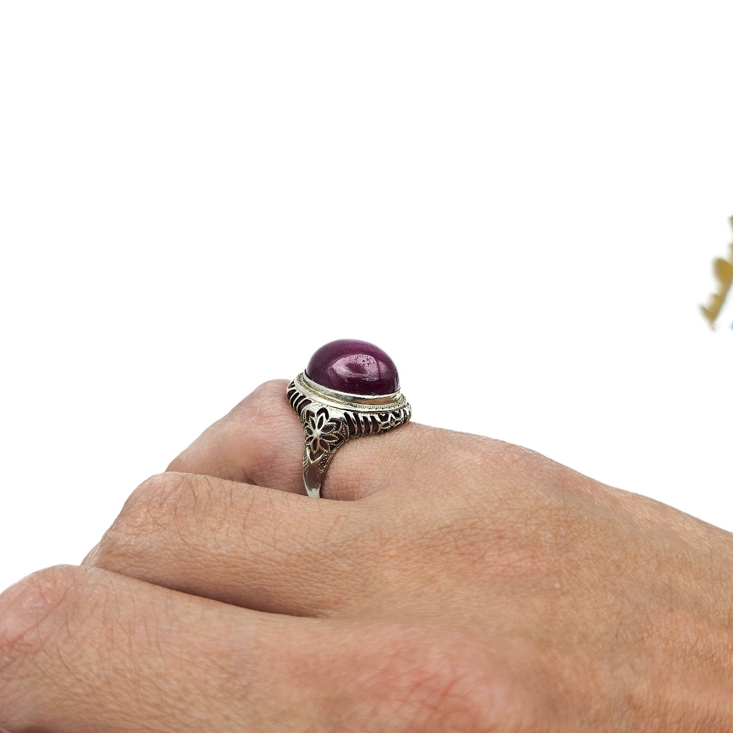 Ruby-Red Cabochon Filigree Ring | Stamped 14K Estate Jewelry