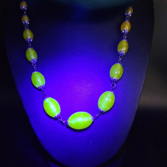 Art Deco Yellow Uranium Glass Bead Necklace | UV Reactive Vintage Jewelry