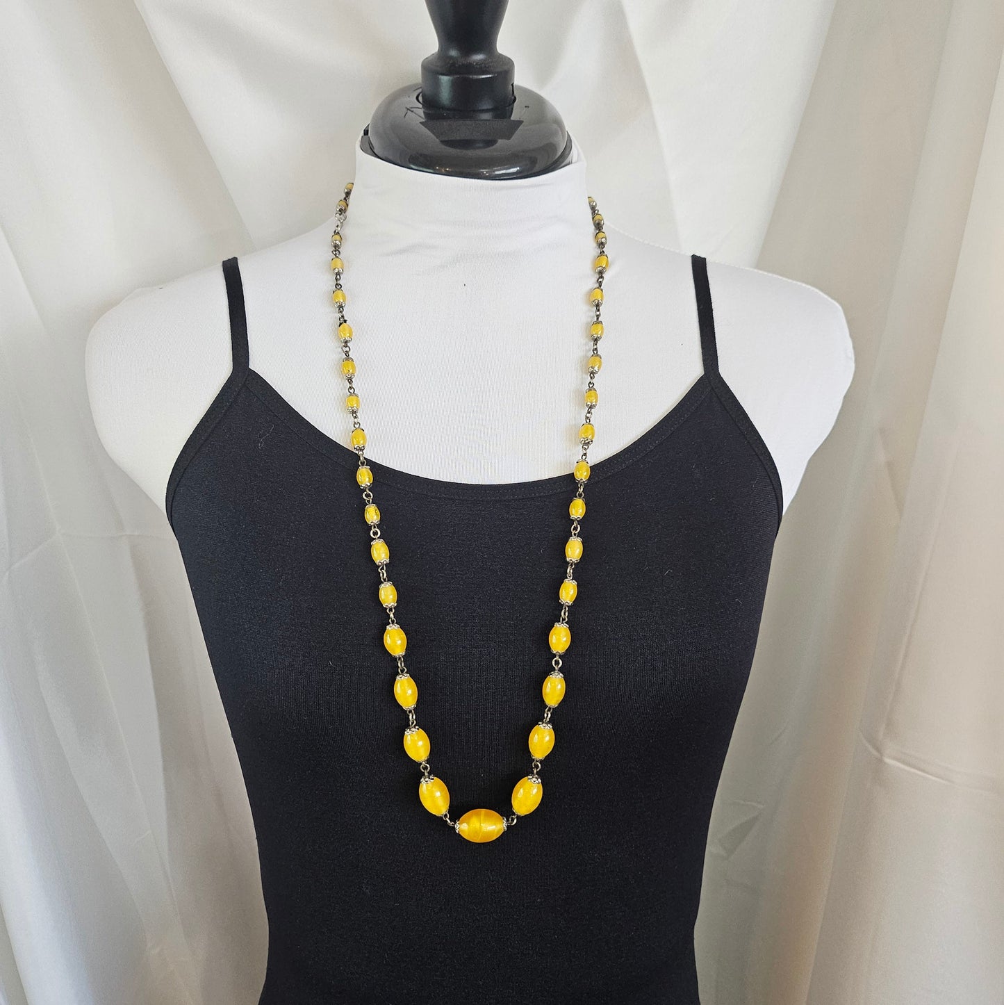 Art Deco Yellow Uranium Glass Bead Necklace | UV Reactive Vintage Jewelry