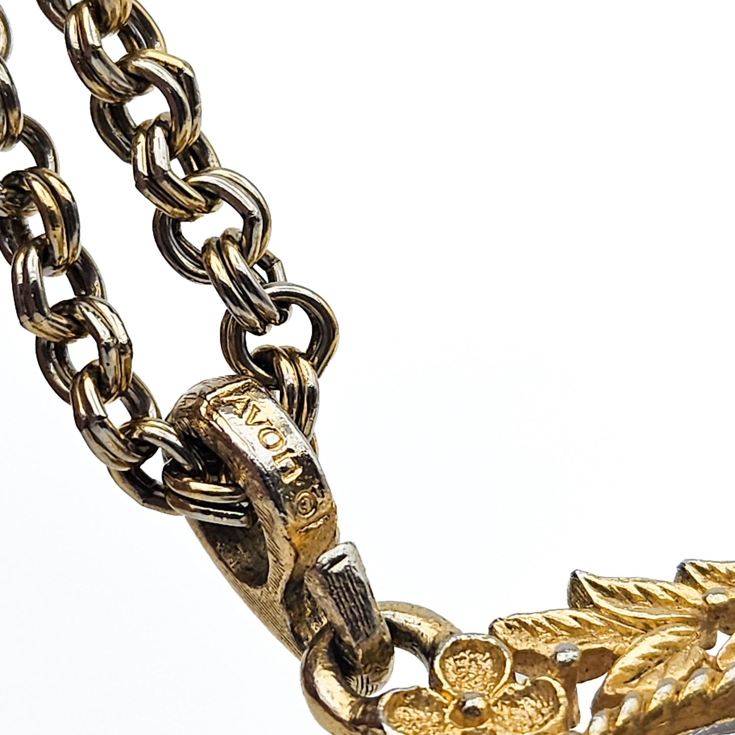 Vintage Avon 1973 Serena Rose Mirror Pendant Necklace | 1970s Victorian Revival