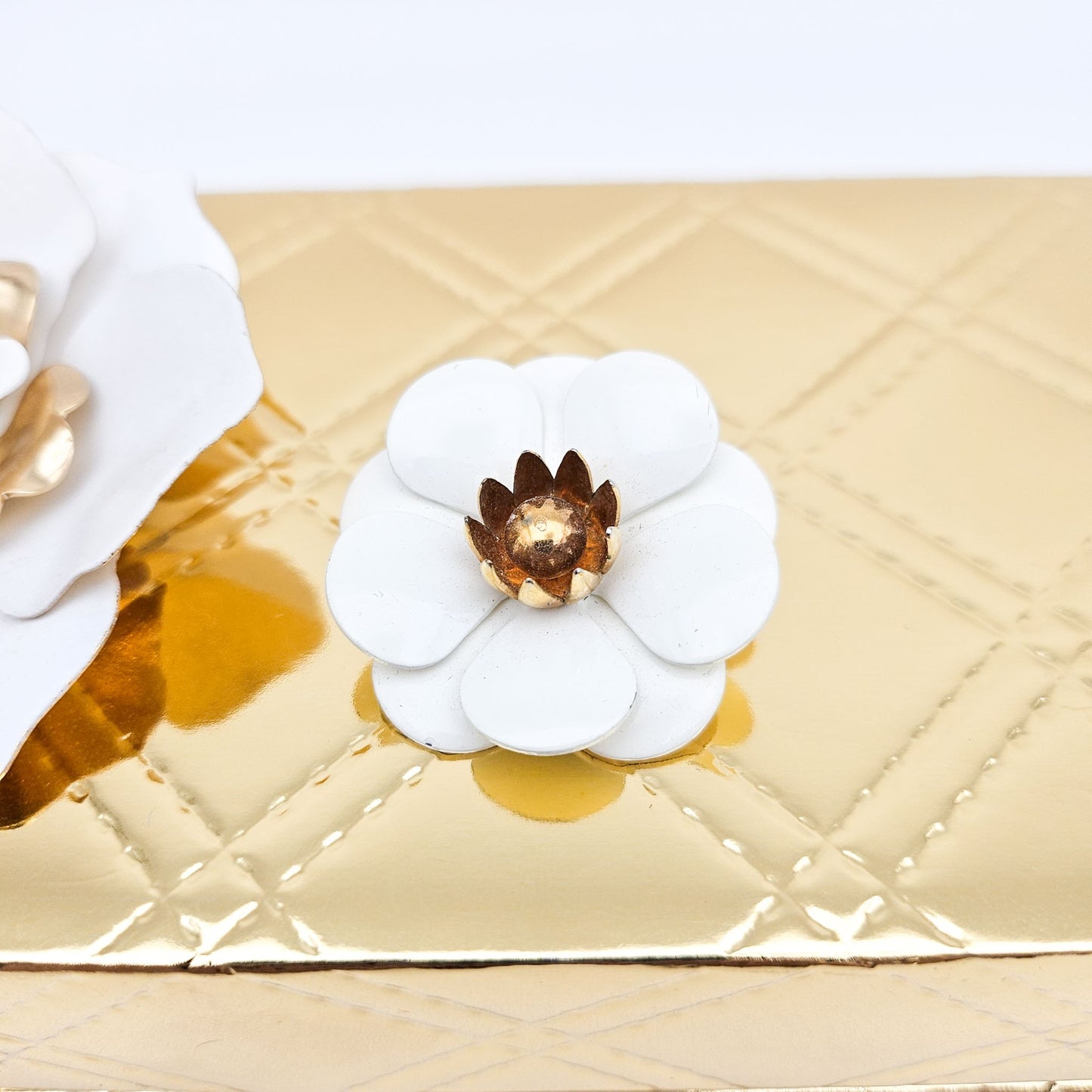 Signed Sarah Coventry White Enamel Flower Brooch Set