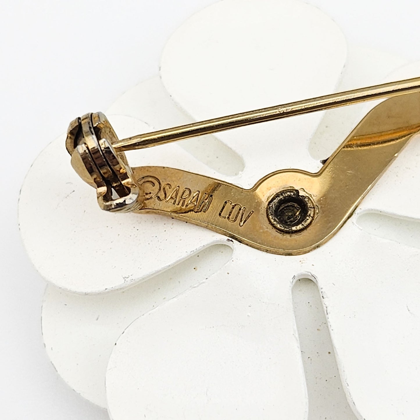 Signed Sarah Coventry White Enamel Flower Brooch Set