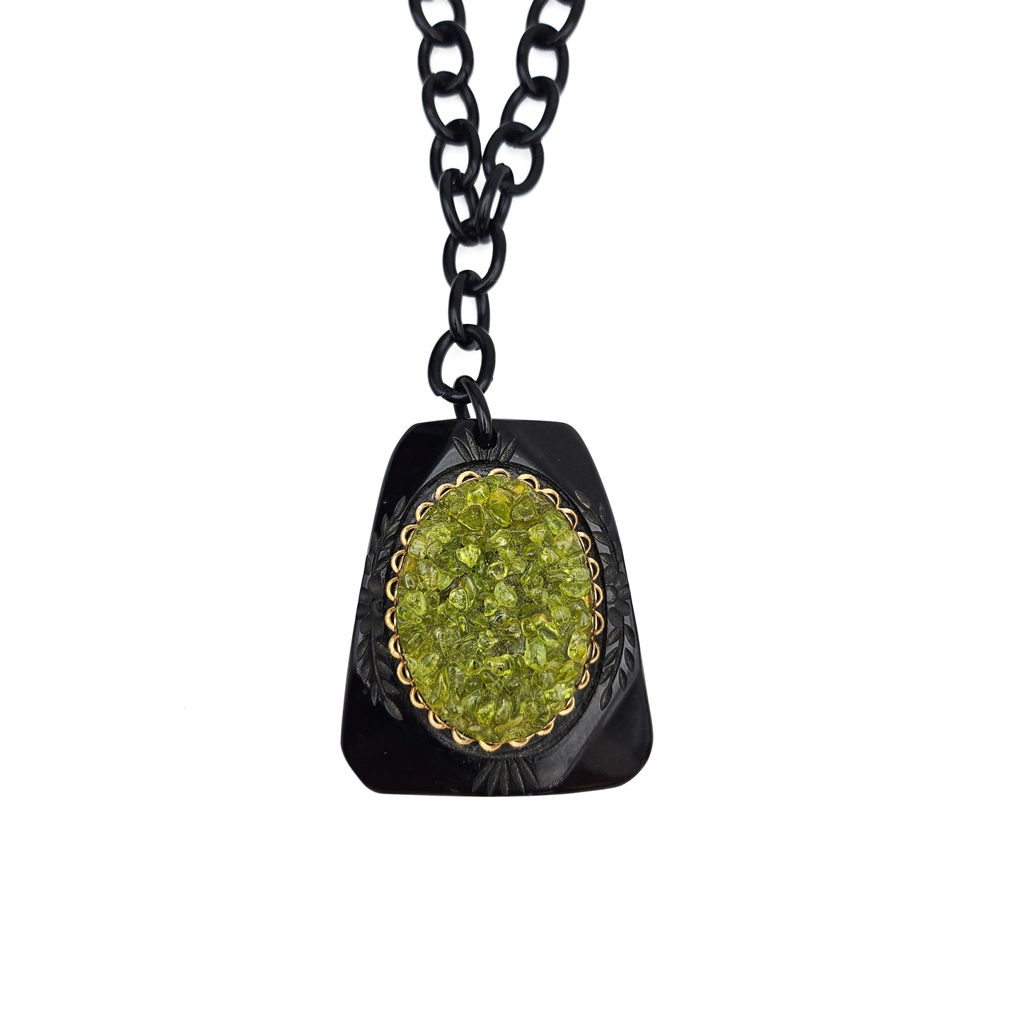 Black Vintage Plastic Chain & Peridot Cameo Pendant Necklace