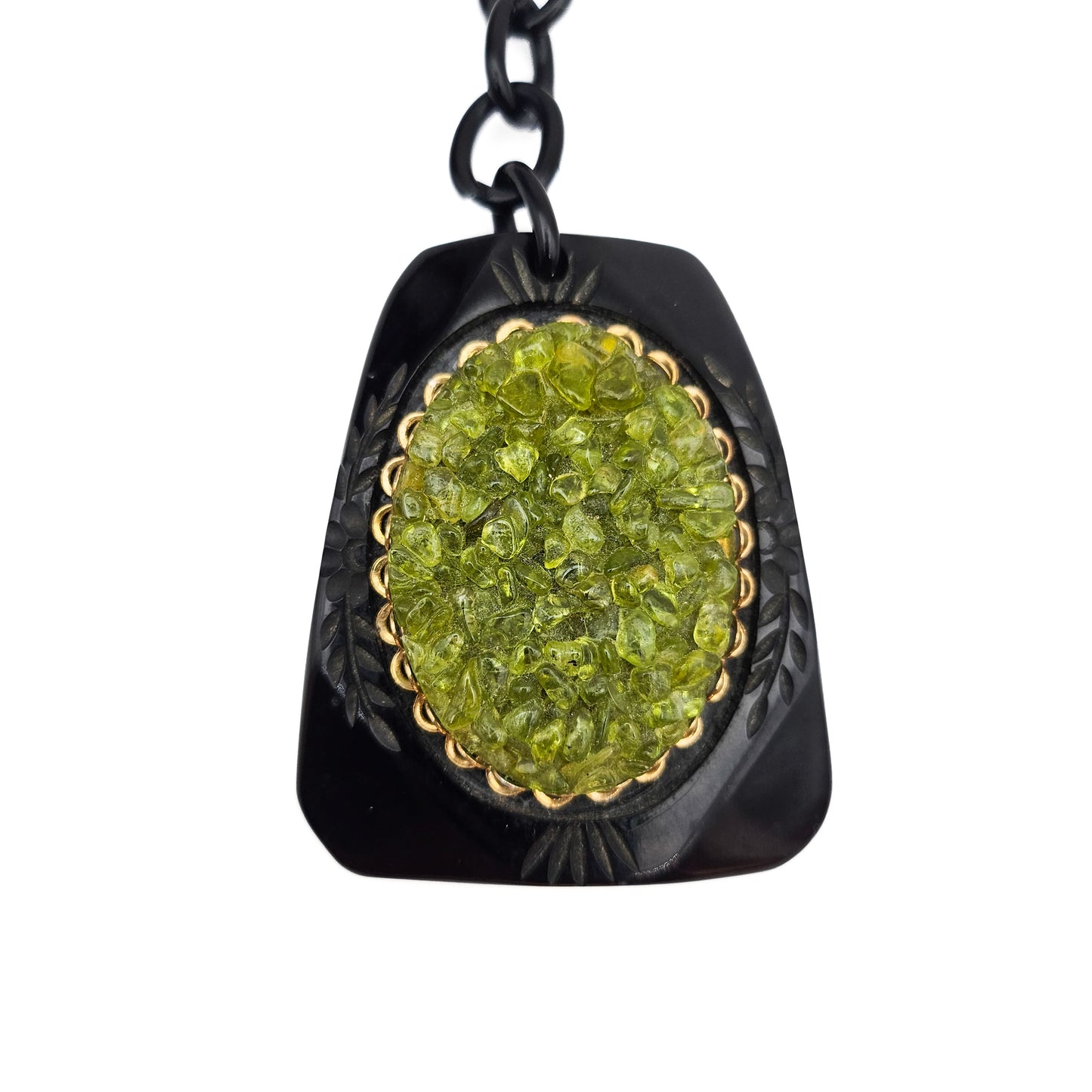 Black Vintage Plastic Chain & Peridot Cameo Pendant Necklace