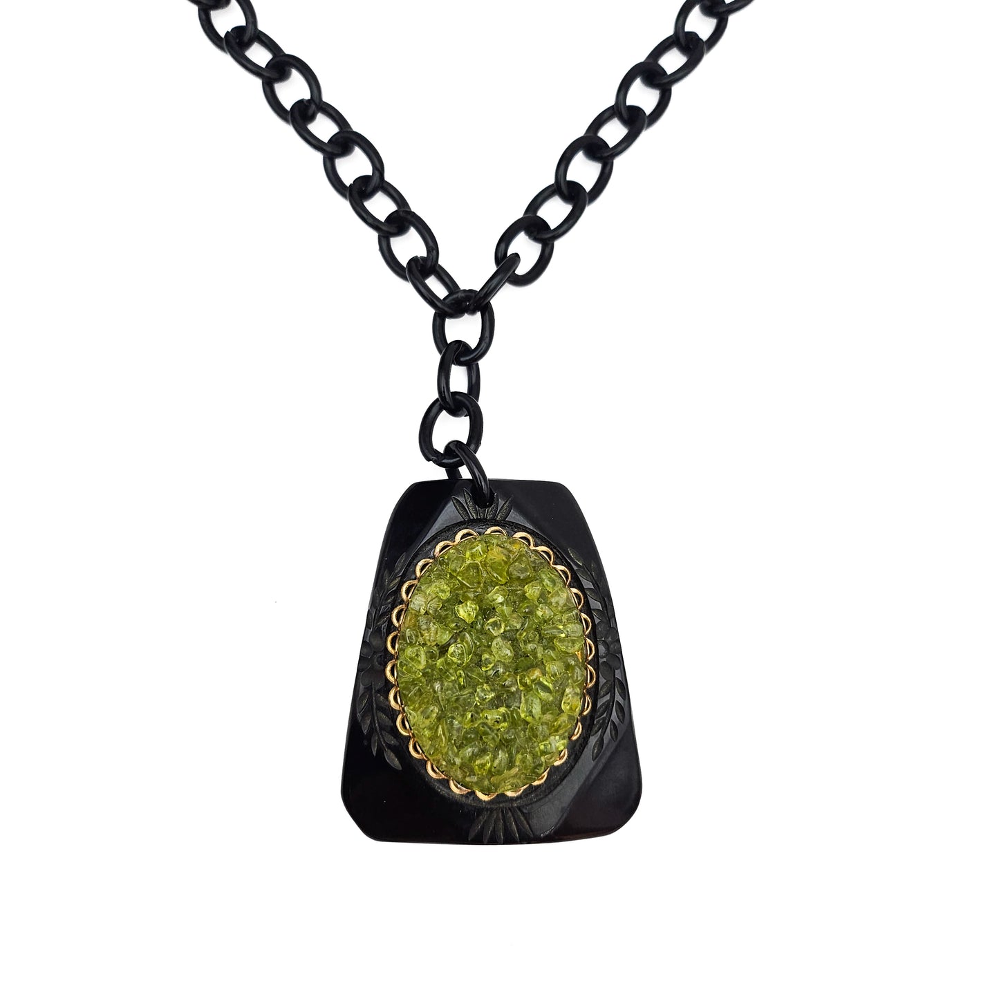 Black Vintage Plastic Chain & Peridot Cameo Pendant Necklace